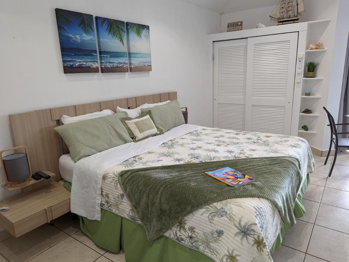 Les Balcons D'Oyster Pond Hotel Quarter of Orleans Ngoại thất bức ảnh